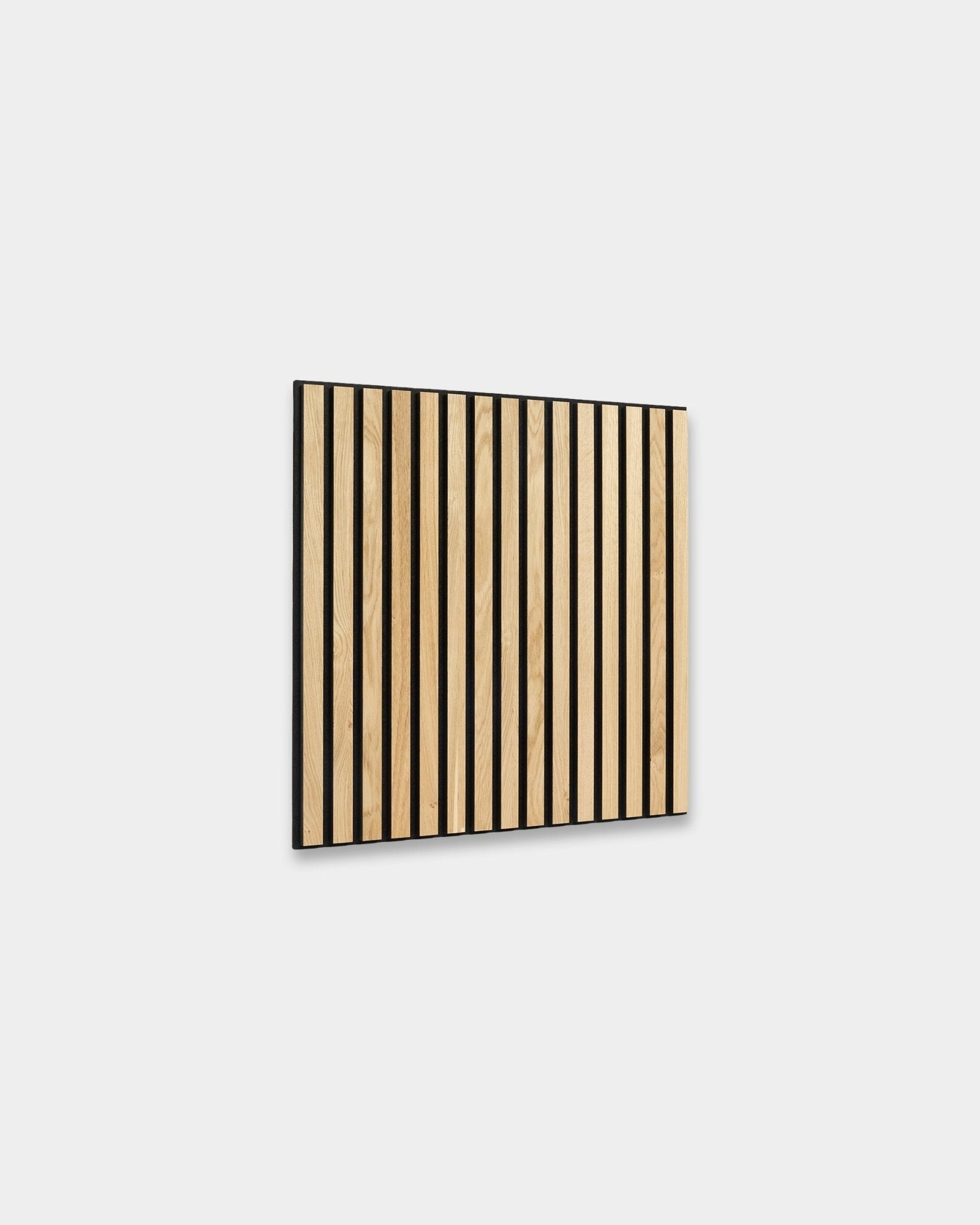 WoodUpp Akupixel Rustic Natural Oak acoustic panel, 60x60 cm, with vertical oak and black slats on a light gray background for Nordic interiors.